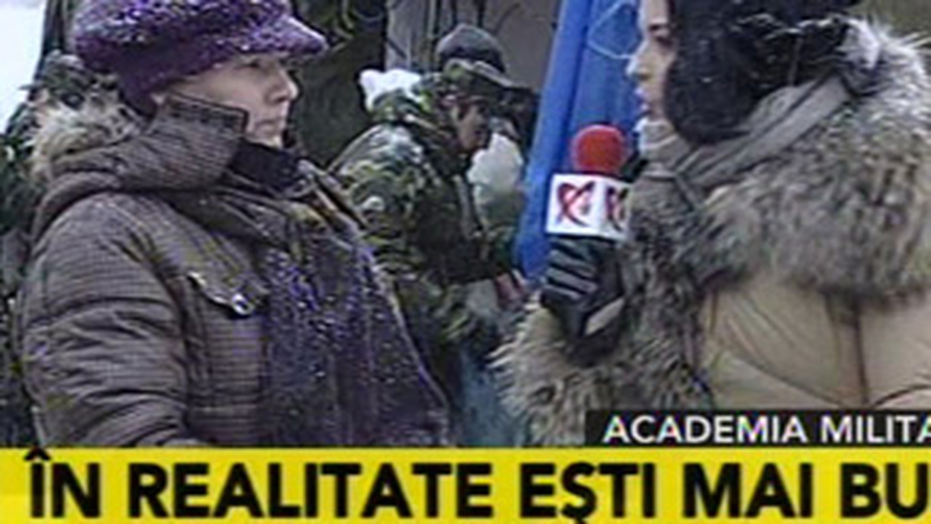 Andreea Marin Banica, de la "Zana" la "Craiasa Zapezii"! A facut pe reporterul si a vrut sa ajute sinistratii inzapeziti!