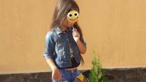 Cum și-a îmbrăcat o mamă din Sibiu fetița în clasa I! Toți au criticat-o: ”Prea mult pentru un copil de vârsta ei!”