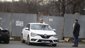 Şi-a tras ferit McLaren-ul de 200 mii € şi… ”Regele milionar al betoanelor”, fotografiat în flagrant într-o parcare! I-a plasat o ”atenţie” unui…