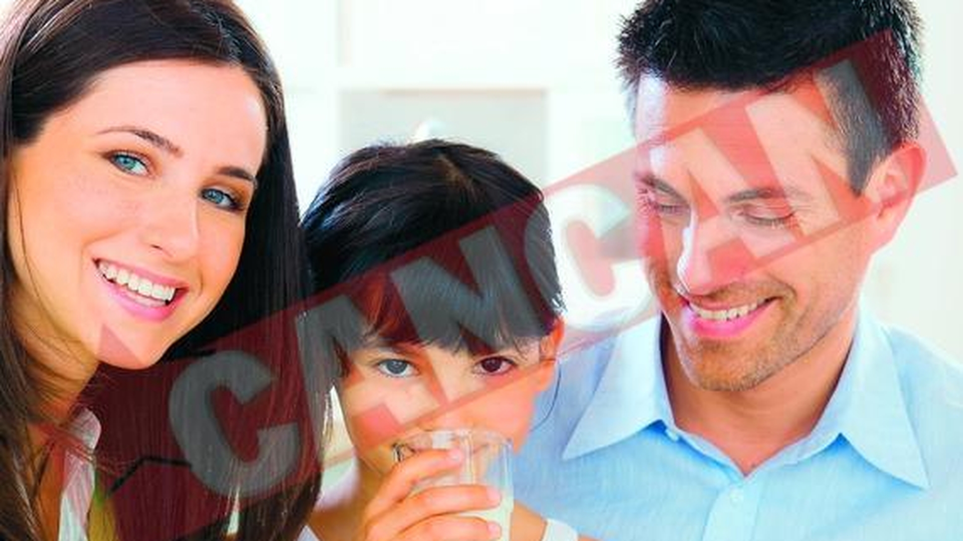Zece alimente anticancer pe zi (II): Bea zilnic un pahar de lapte batut