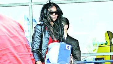 Laurette exagereaza cu efortul fizic! Isi pune sarcina in pericol!