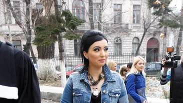 Adriana Bahmuteanu, super-sexy la procesul de divort! Vezi aici cum s-a imbracat vedeta ca sa se intalneasca cu Prigoana