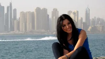 Cum arată Corina Caragea în costum de baie