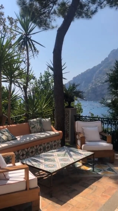 Terasa Villei Treville din Positano este superbă