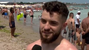 Câți lei a plătit Ionuț pentru o noapte de cazare în Costinești: "Stăm la grămadă!"