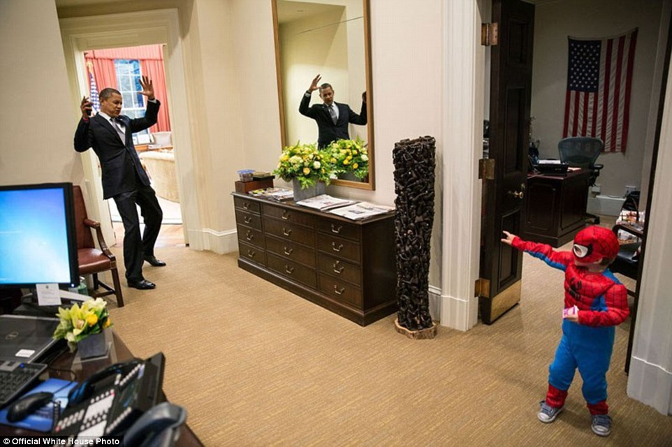 BARACK OBAMA, imagini senzaţionale realizate de fotograful CASEI ALBE!
