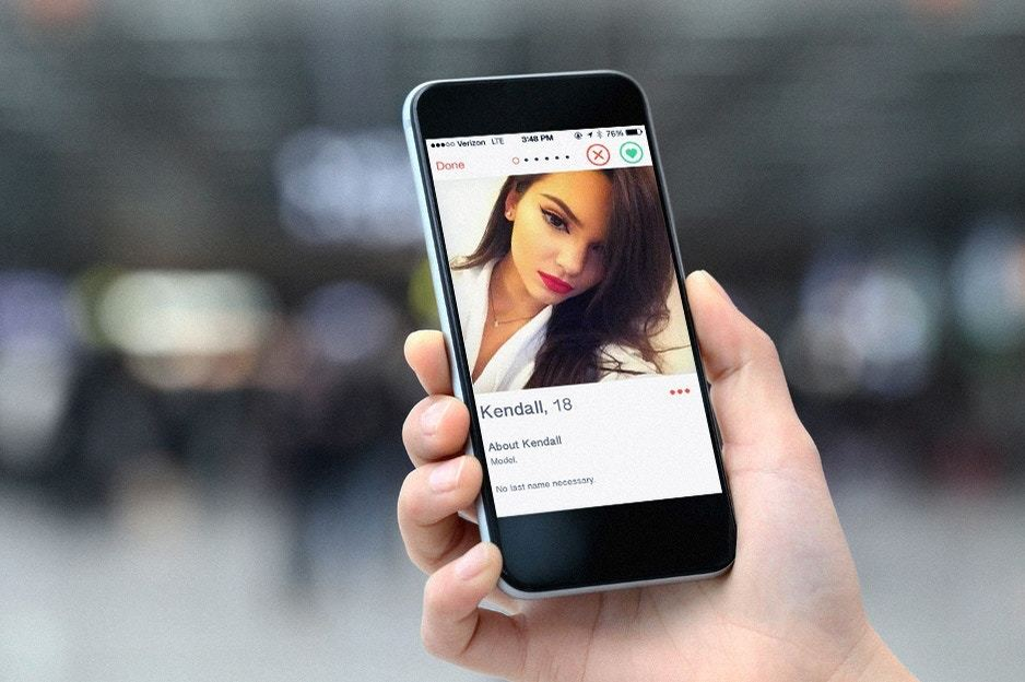 Bogaţii au versiunea lor secretă de Tinder! Ce criterii trebuie să îndeplinească oricine îşi doreşte să vorbească sau să iasă la întâlniri cu celebrităţile