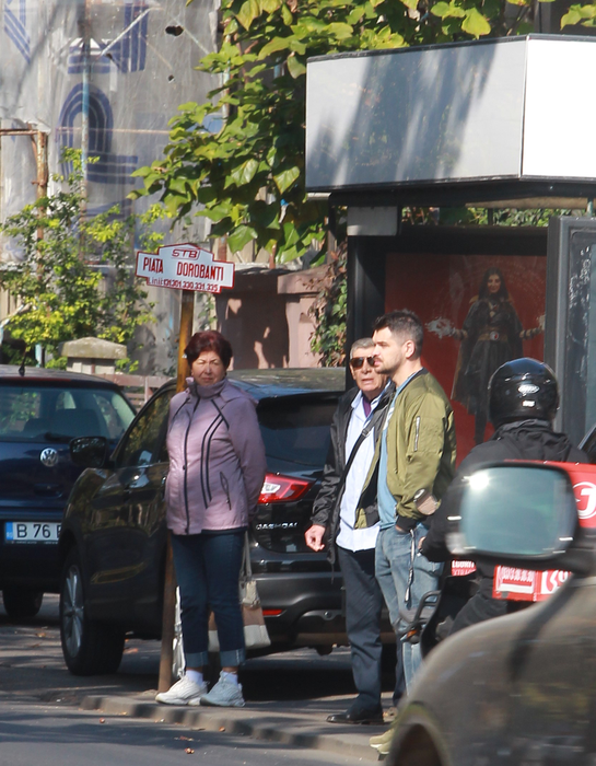 La aproape 83 de ani, Mitică Popescu călătorește cu mijloacele de transport în comun