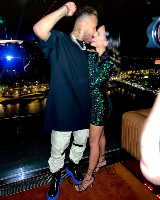 S-a întors la Neymar! Imagini de senzație cu bomba-sexy cu care se iubește starul lui PSG | GALERIE FOTO