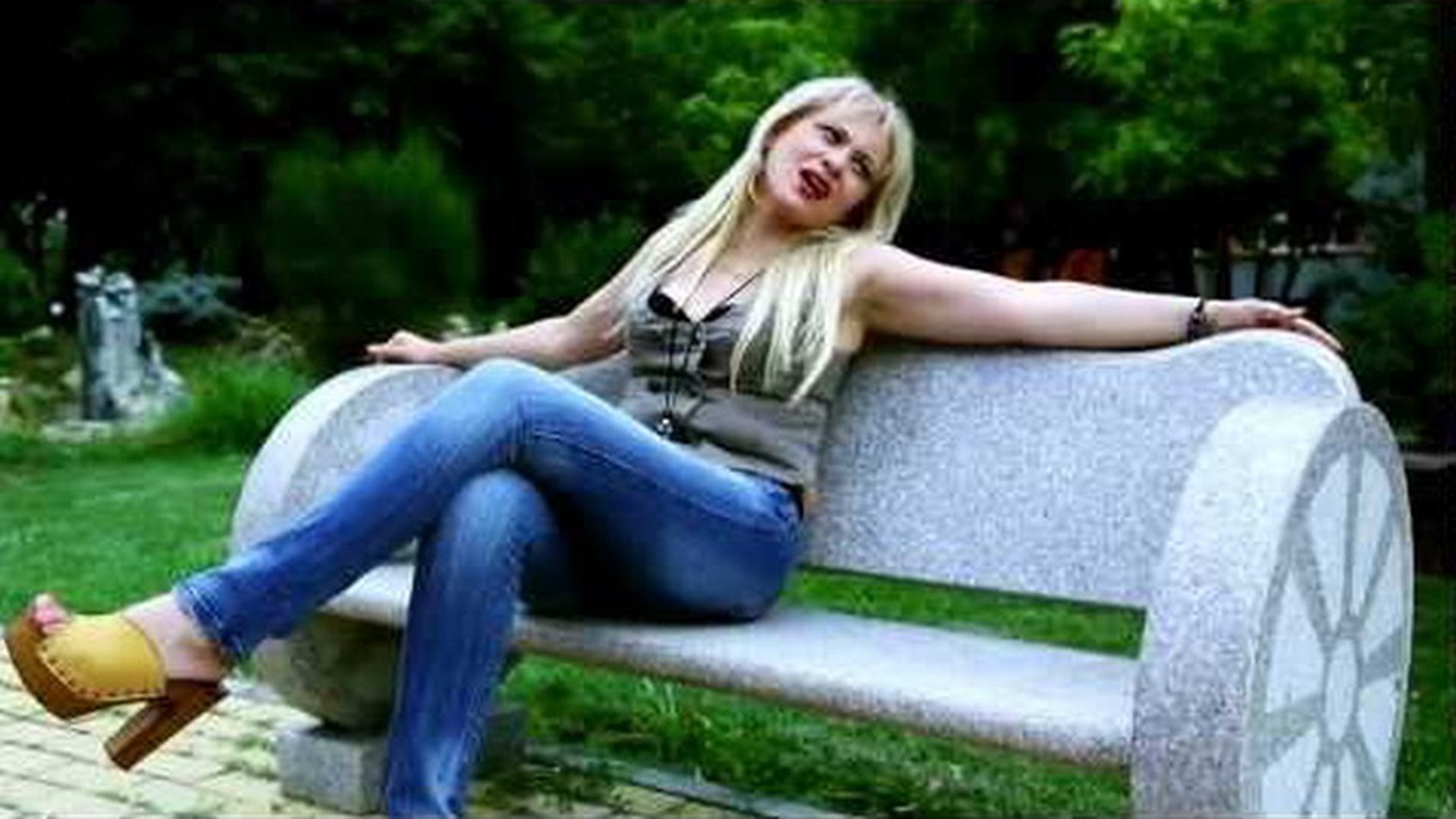 Prietena lui Nicolae Guta a venit in Romania special ca sa divorteze! Vezi de ce s-a saturat barbatul de ea!