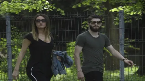 Nu mai sunt ca doi străini! Cum se comportă acum MIHAI RĂDUŢ cu iubita lui, după ce le-am filmat ”răceala”