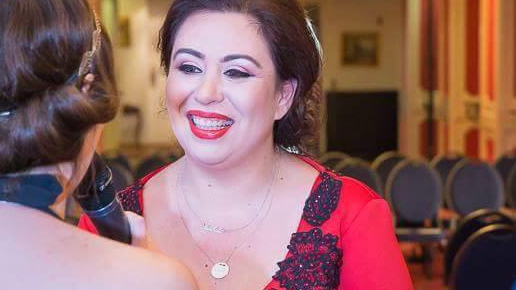 OANA ROMAN a emoţionat pe toată lumea. A fost alături de GABRIEL COTABIŢĂ la nunta artistului şi...
