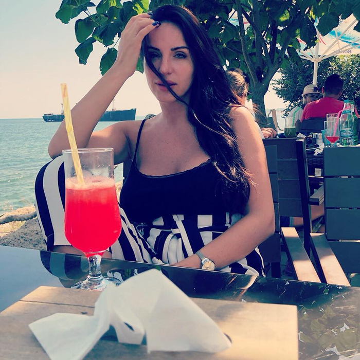 Cristina Roman este în doliu! Tocmai a anunțat că s-a stins din viață:  “Dumnezeu să te ierte“