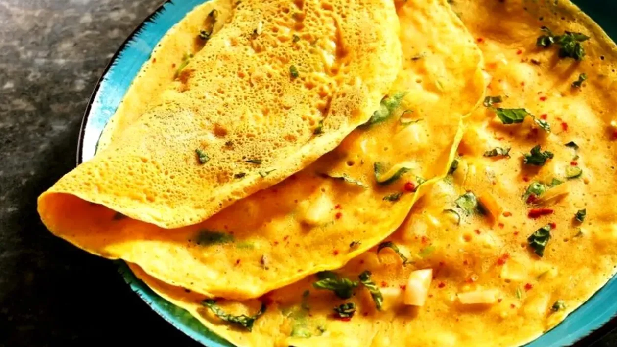 Ce pun japonezii în omletă. Ingredientul secret care o face pufoasă