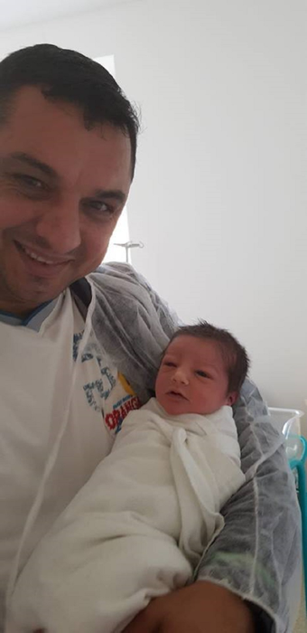 Ionel Ganea, bunic la doar 45 de ani! Fiica sa, Ioana, a adus pe lume un băiețel. “Sper că va rupe plasele!”