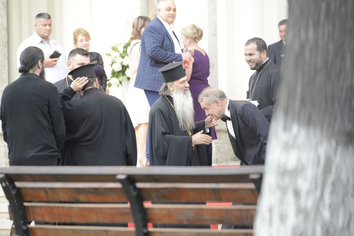 Cum s-au cunoscut Luminiţa şi Gigi Becali! Sunt verișori, iar povestea lor de iubire este foarte frumoasă