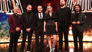 De râsul internetului! Antena 1, ţinta glumelor după ce a scos din grilă emisiunea Stand-up Revolution