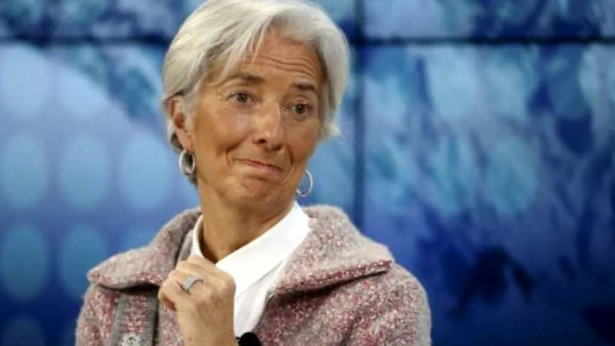 Directoarea FMI, Christine Lagarde, în pericol! Avionul în care se afla a aterizat de urgență