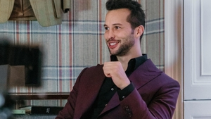 Tristan Tate, petrecere cu alcool și manele, la doar câteva ore după ce a fost audiat