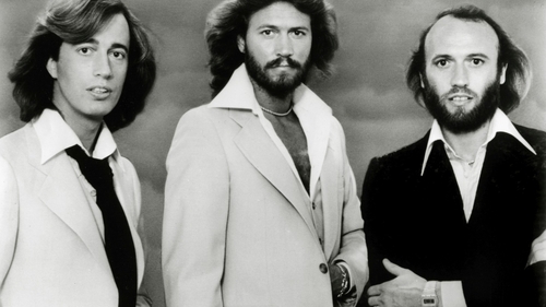 Încă un membru al trupei Bee Gees a murit! Dennis Byron s-a stins din viață, la 4 zile după moartea colegului său
