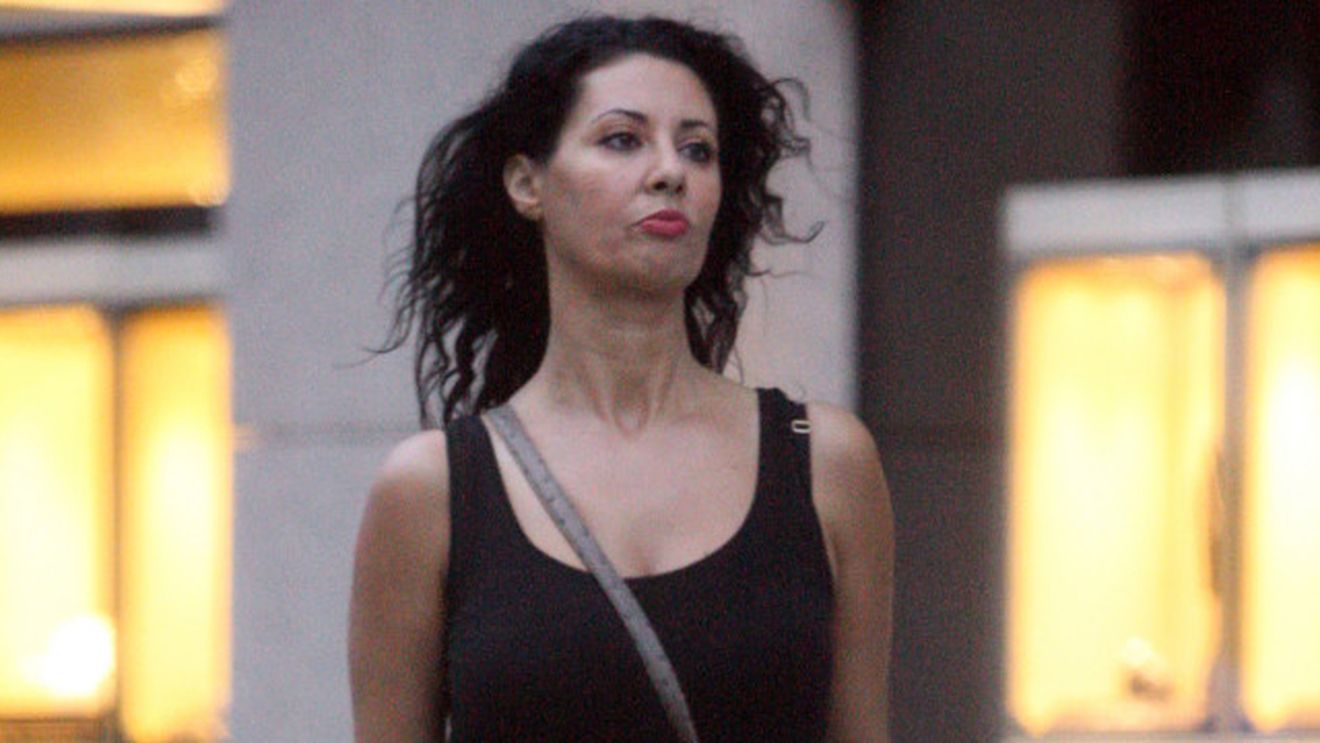 Mama Antoniei nu are fite! Uite cum a fost filmata Denise Iacobescu la metrou si in tramvai