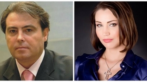 DANIELEI NANE i-a apărut o verighetă pe deget! Fostul ambasador a cerut-o de nevastă?