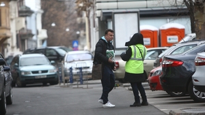 Adrian Enache chiar este idolul femeilor! Are admiratoare chiar si printre "parcagite"!