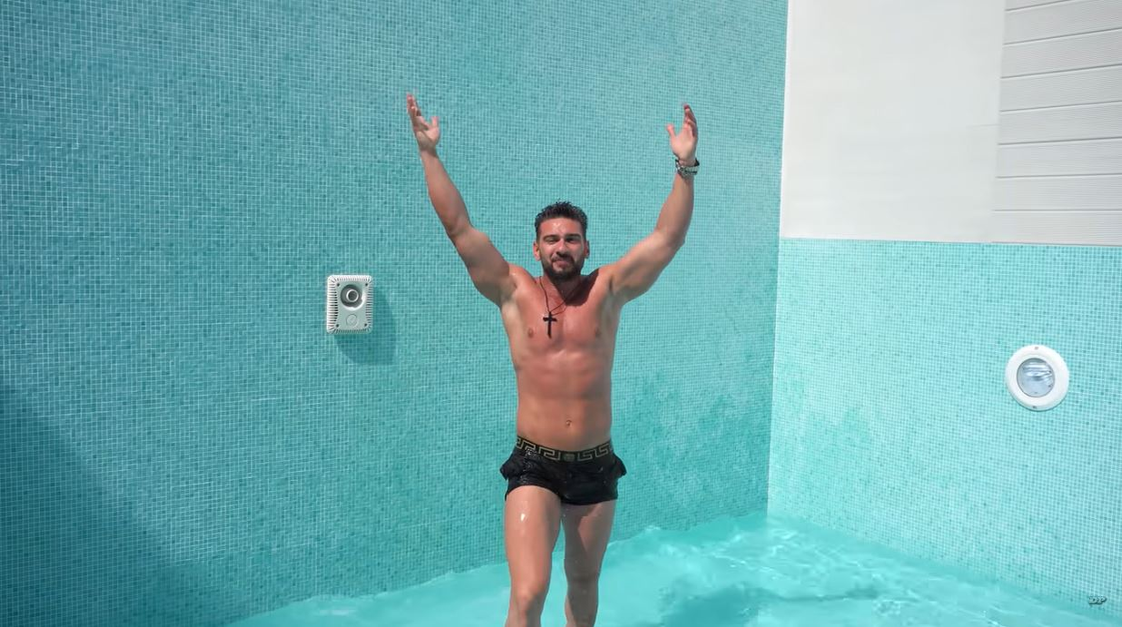 Cum arată piscina din casa de 300.000 de euro a lui Dorian Popa. A lăudat-o atât de tare, încât lumea a început să-l ia la mișto pe TikTok