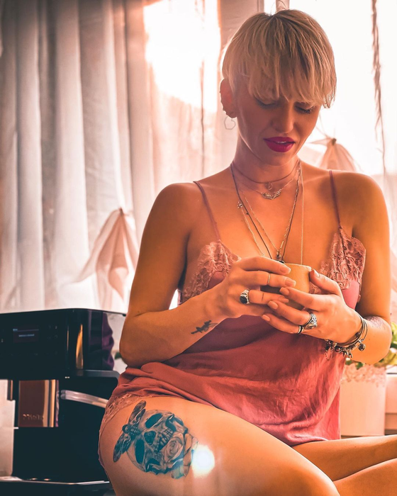 Giulia Anghelescu le-a explicat fanilor ce planuri are în cariera ei (Foto: Instagram.com)