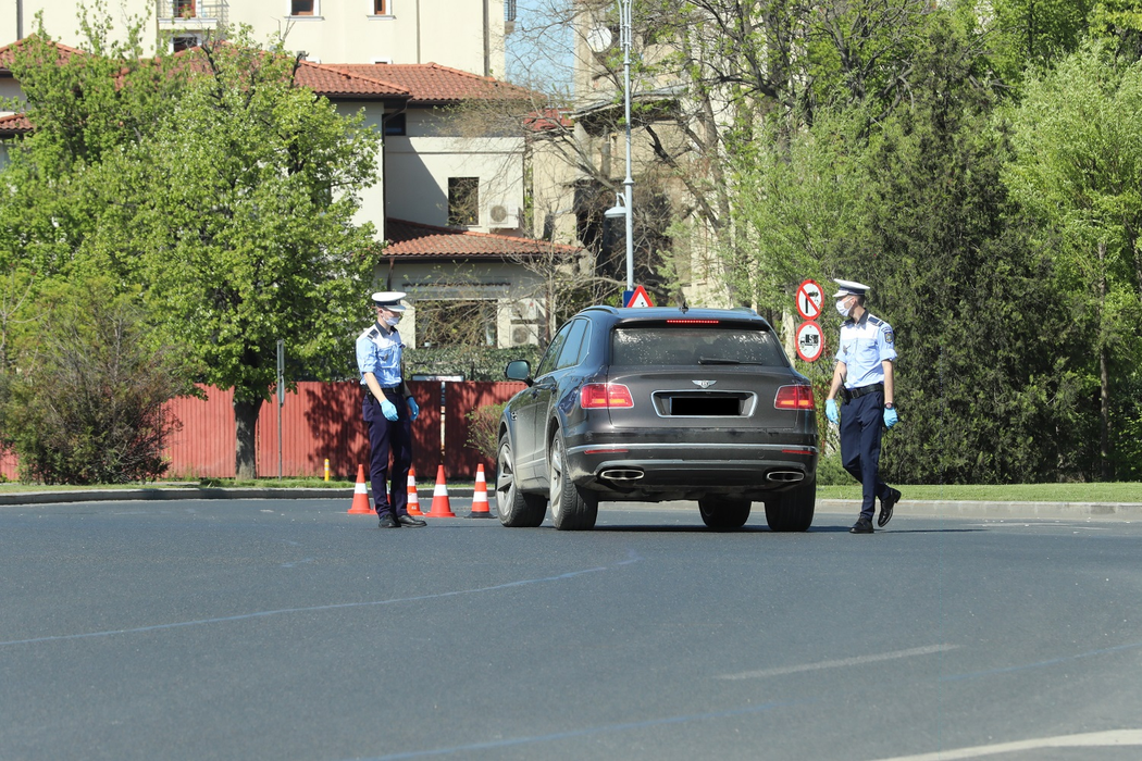 Gigi Becali, tras pe dreapta de polițiști