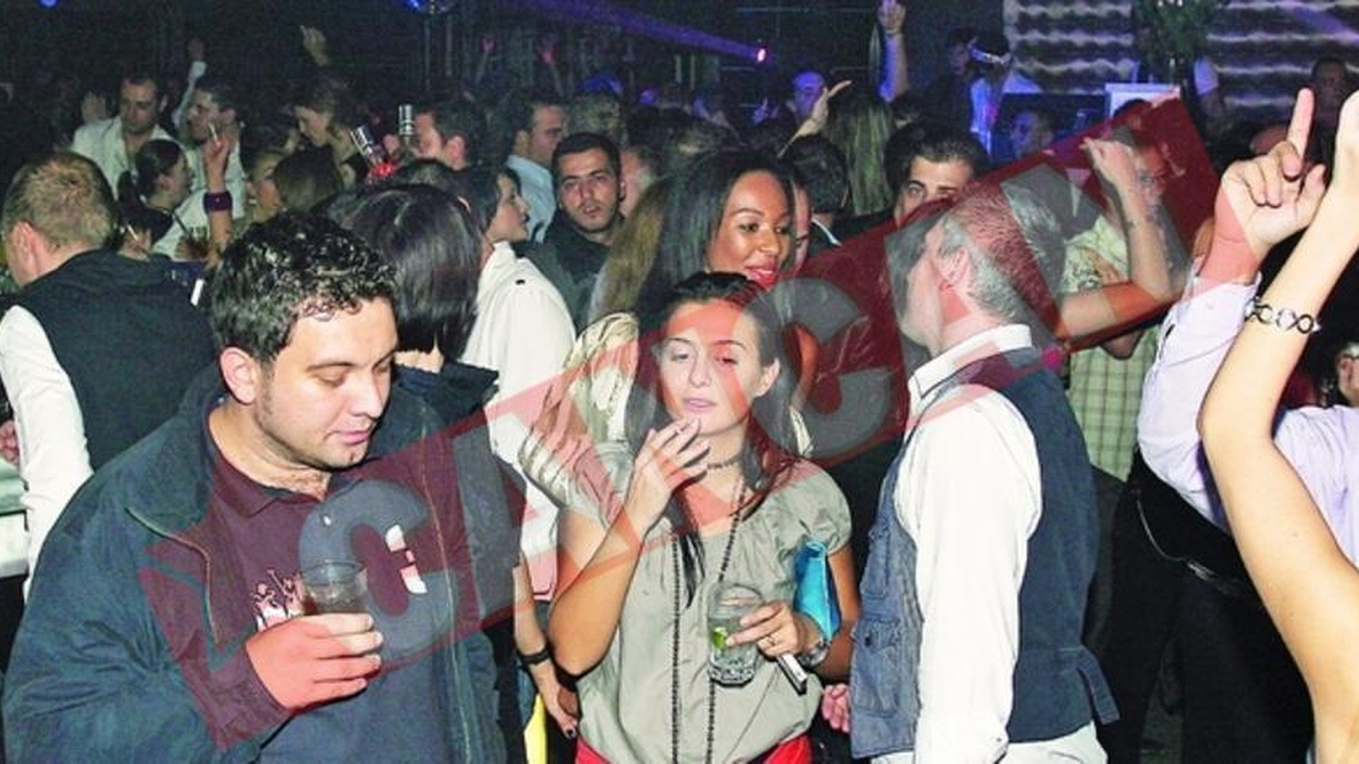 "Sanchi" a flirtat cu o negresa