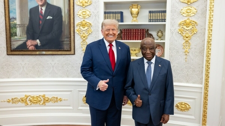 Donald Trump a comis o nouă gafă! L-a întrebat pe președintele Liberiei de unde a învățat engleză, deși aceasta e limba oficială a țării sale