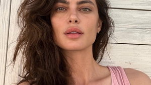 Catrinel Menghia face spectacol, deși e însărcinată în șapte luni. A dansat cu burtica la vedere. „Bună dimineața!”