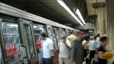 Incident la statia de metrou Gorjului! Doua persoane intoxicate cu fum