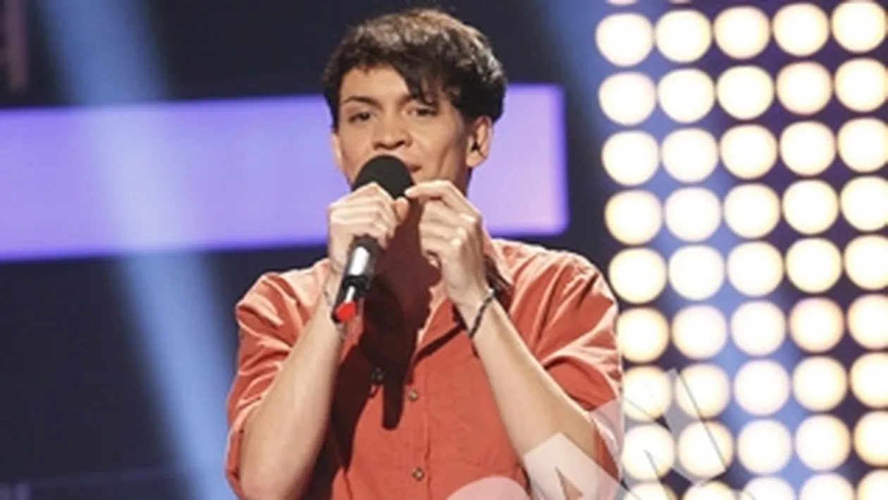 Reactie fabuloasa a bunicii lui Robert Reamzy dupa ce a aflat ca nepotul ei a impresionat antrenorii de la “Vocea Romaniei”! Batrina nu mai are liniste!