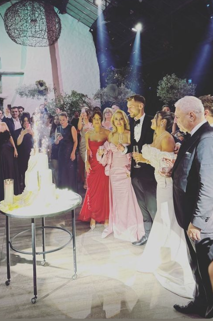 Vanessa și Denis Drăguș au avut o nuntă fabuloasă/ Sursa foto: Instagram