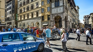 Româncă din Italia, cercetată penal după ce a lovit intenționat 4 polițiști: „Mi-a fost frică”