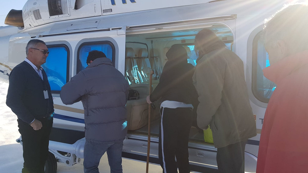 EXCLUSIV | Imagini fabuloase cu Gigi Becali în adidași prin zăpadă, la -10 grade