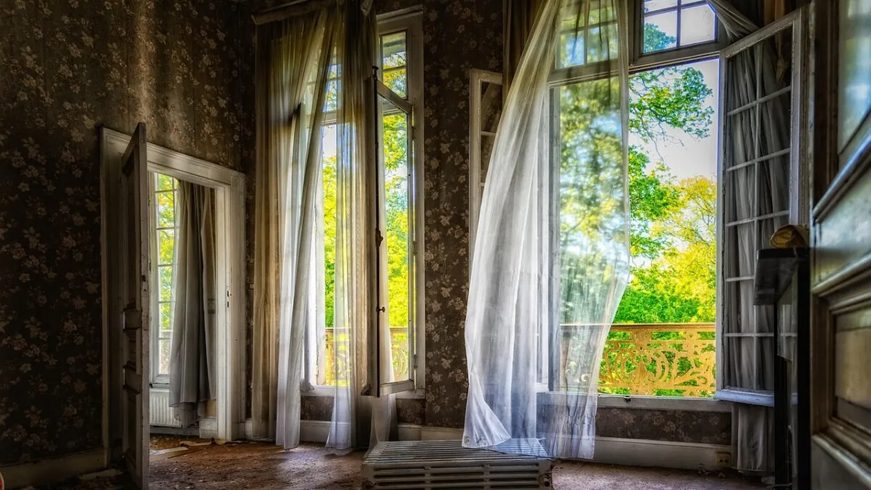 Ireal! Ce scrisoare a primit o familie, după ce s-a mutat într-o casă veche de 130 de ani: „Ce? Cred că glumești!”