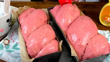 Ce ingrediente conține cozonacul roz, de fapt. A devenit VIRAL: Eu sigur aș mânca!