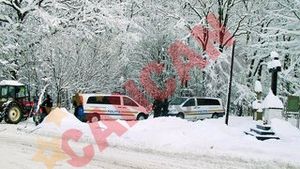 Si-a ucis colegul si s-a impuscat!