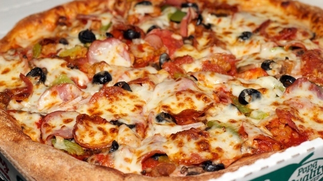 Nebunie totală! Această pizza costă 750.000 de mii de dolari! Află cum e posibil aşa ceva şi de ce!