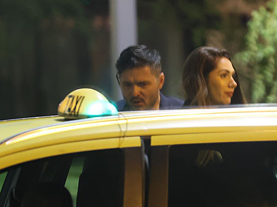 Liviu Vârciu, negocieri cu taximetristul (Foto: CANCAN.RO)