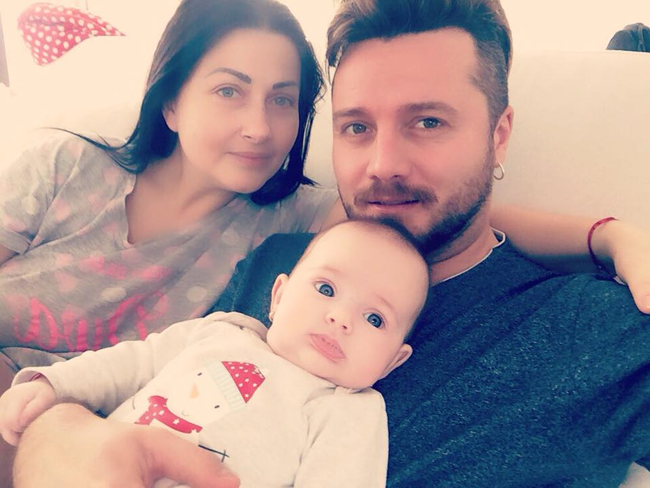 Gabriela Cristea și Tavi Clonda își botează fetița.