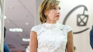 Anunț de ultimă oră de la liceul la care predă Carmen Iohannis! Decizia se pune în aplicare luni, de la prima oră