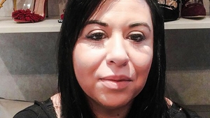 După ce s-a pozat goală în cadă, OANA ROMAN a dat cărţile pe faţă: „Am poze mult mai provocatoare...“