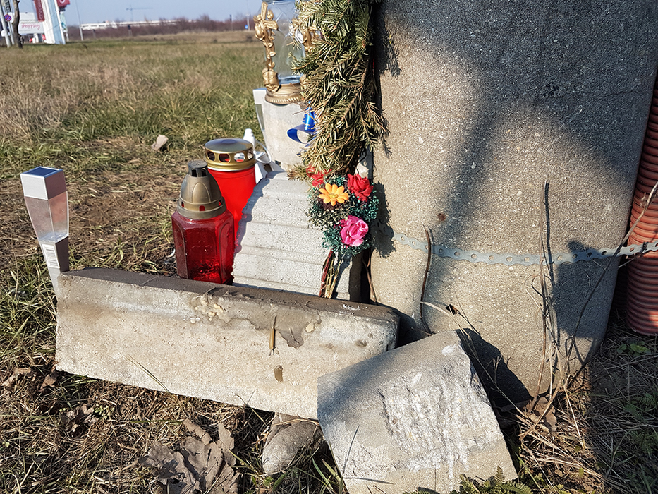 Locul în care Dani Vicol și-a pierdut viața, după ce mașina Aston Martin  condusă de Mario Iorgulescu a intrat pe contrasens și a produs groaznicul accident