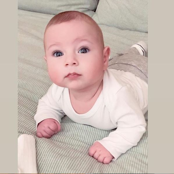 Christina Ich a publicat o filmare adorabilă cu băiețelul ei! Seamănă Noah mai mult cu vedeta sau cu Alexandru Pițurcă?