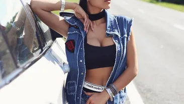 Mama lui Carmen Minune spune adevărul despre bustul fiicei sale! Are sau nu bruneta silicoane?