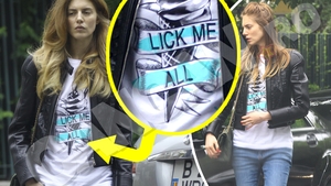 VERONICA NE-A LUAT TARE! Ce ne propune fiica fostului ministru al Apărării! ”LINGE-MĂ TOATĂ"
